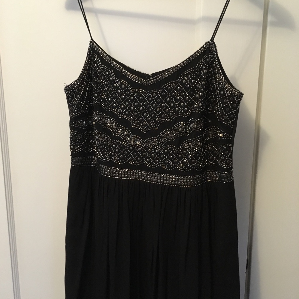 GUC Adrianna Papell Beaded Chiffon gown size 12. - Picture 3 of 5